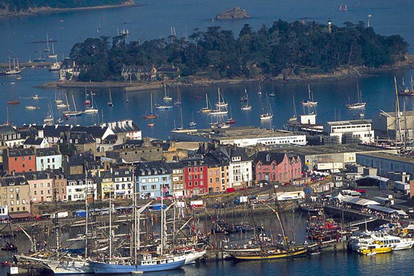 Vue a�rienne � Ville de Douarnenez