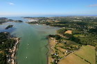 Pierre jaune � Ville de la Trinit�-sur-mer
